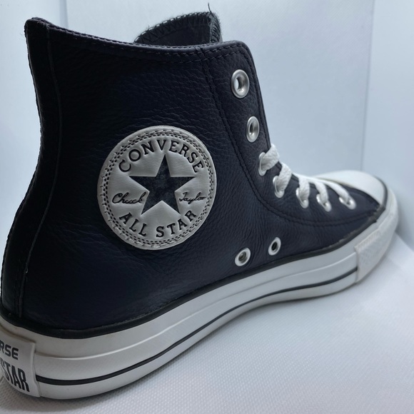 Deep blue - Picture 1 of 2